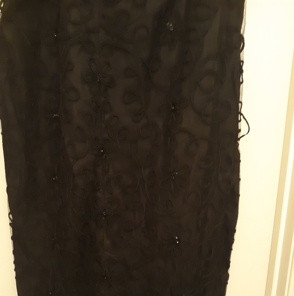 Embroidery skirt suit - Picture 5 of 8